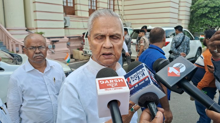 Sanjib hans ke pksh me urja mntri Sanjib hans ke pksh me urja mntri