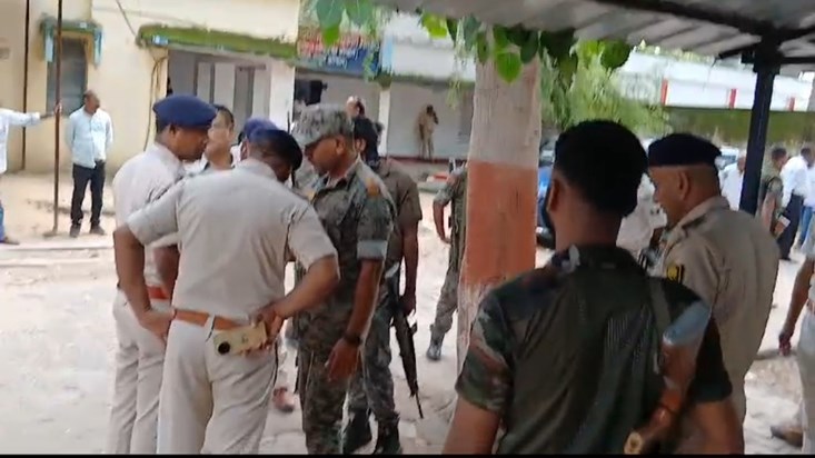 Firing in Sherghatti court, prisoner and policeman shot Firing in Sherghatti court, prisoner and policeman shot
