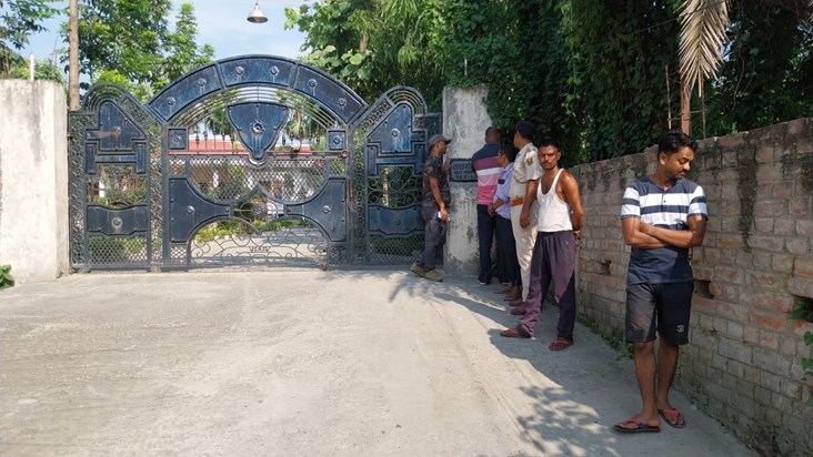 A dead body was recovered from near the residence of former A dead body was recovered from near the residence of former