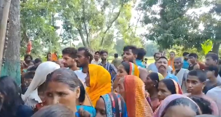 The priest was murdered in Sitamarhi and the Ashtadhatu idol The priest was murdered in Sitamarhi and the Ashtadhatu idol
