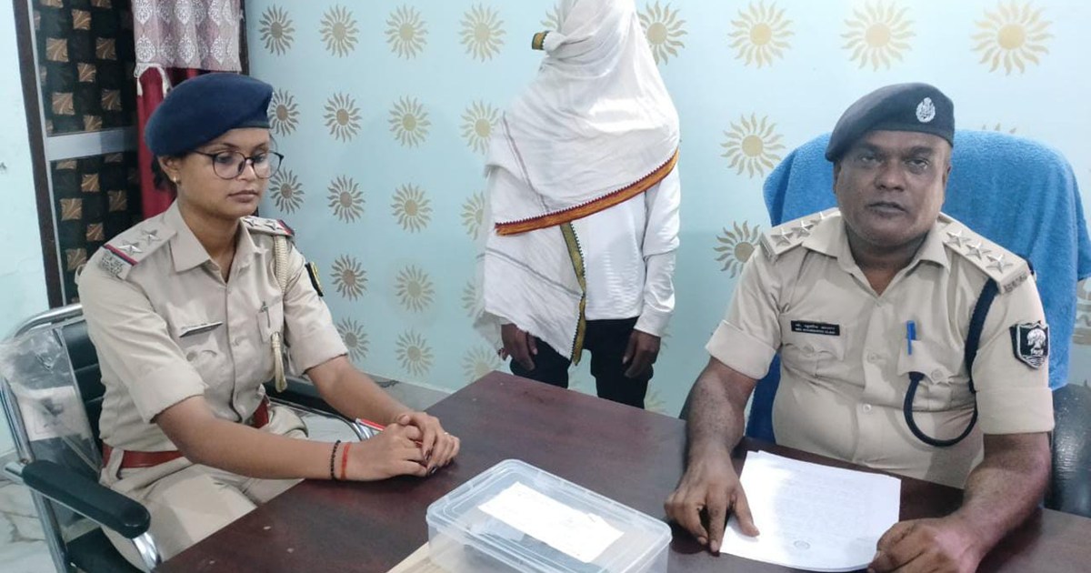 Gaya police arrested the youth who made a reel by waving a p