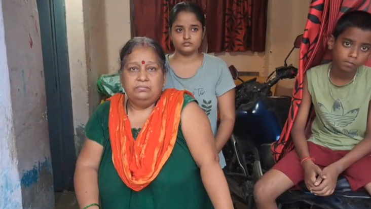 Bihar News : Railway quarter me 5 dino se kaid hain divyang 