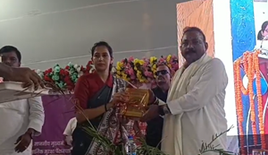 Samajik Suraksha Pension me vriddhi ko lekar Town Hall me bhavya karyakram, Mantri Ashok Chaudhary ne kiya udghatan.