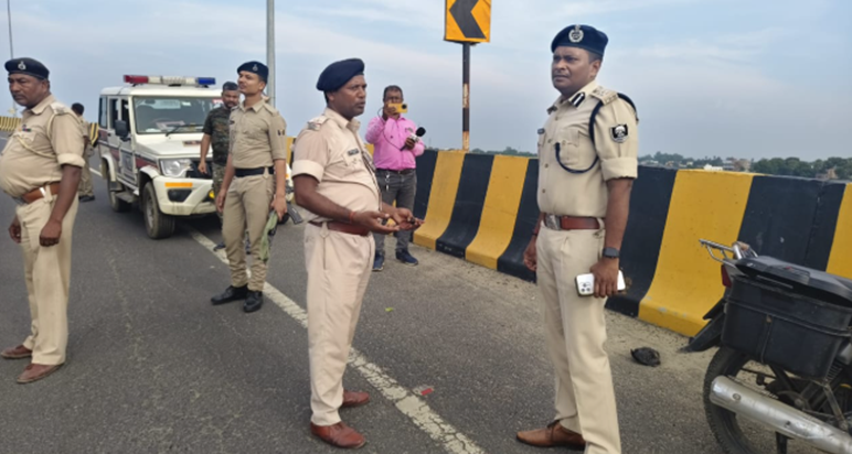 Bihar Crime : Saran me petrol pump karmchariyon se 7 lakh ki