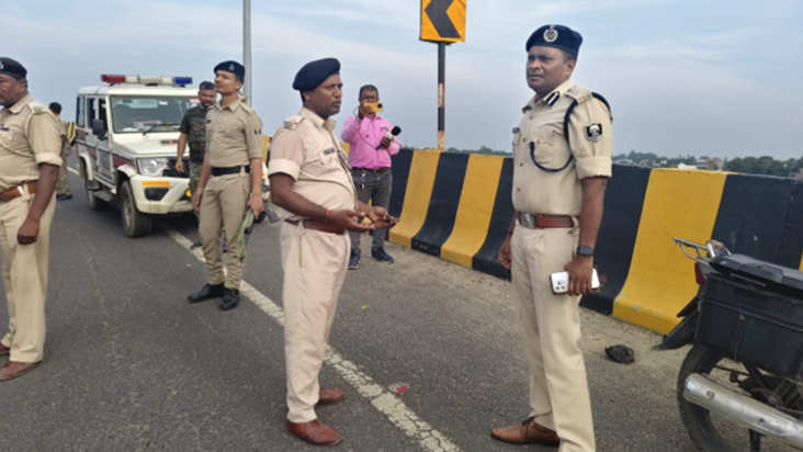Bihar Crime : Saran me petrol pump karmchariyon se 7 lakh ki