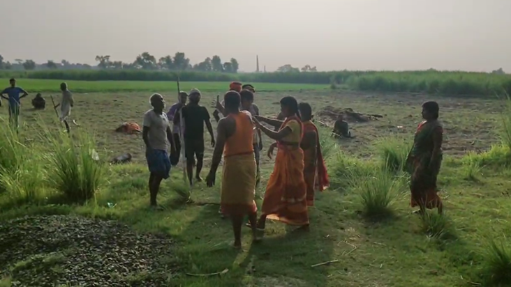 Jamini vivad mein do pakshon ke beech jamkar hui marpeet, aa