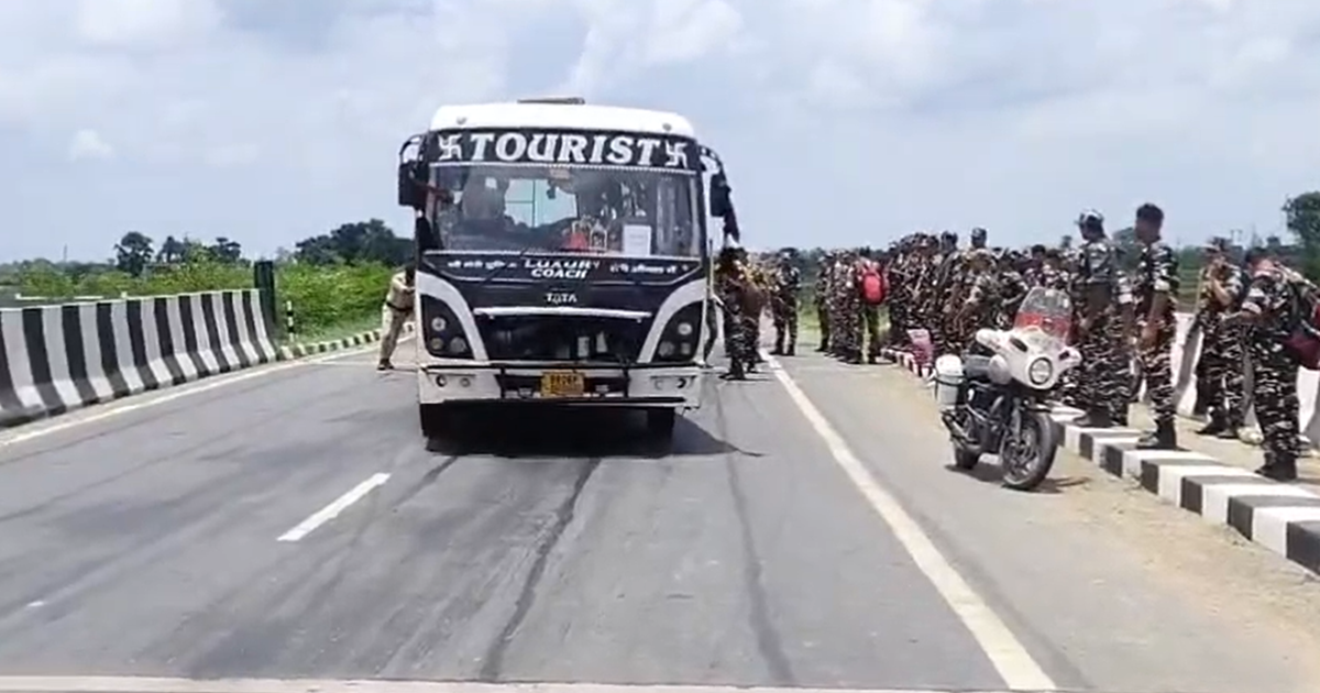 SSB jawanon se bhari bus mein achanak lagi aag, driver ki so