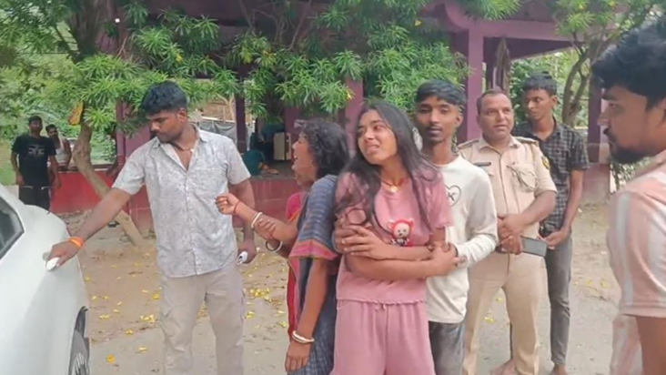 College se admit card lane gayi yuvati hui laapata, parijan 