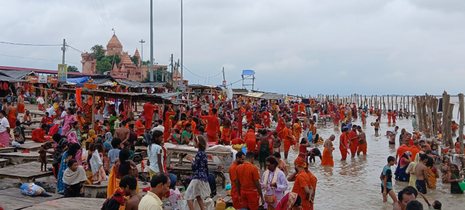 Baba Dham: Aashadh maas ke antim din Guru Purnima ko laakhon Baba Dham: Aashadh maas ke antim din Guru Purnima ko laakhon