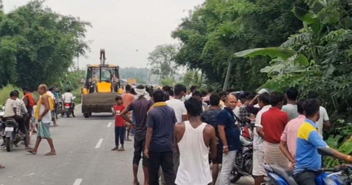 Tractor palatne se dabkar chalak ki maut, pila panja se trac