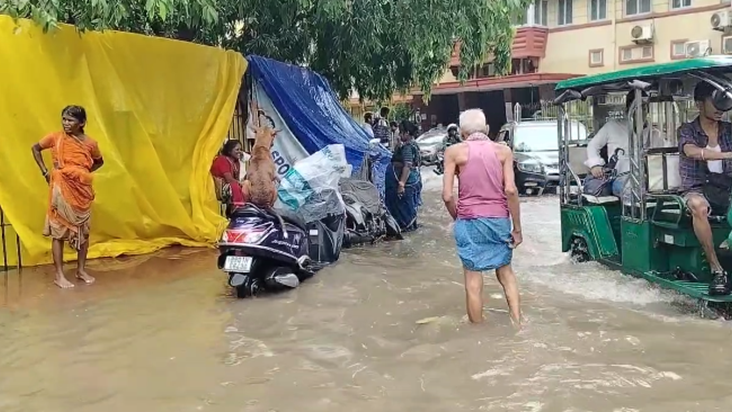 Bihar Flood News: Rajdhani Patna hua jalmagn, Boring road ch