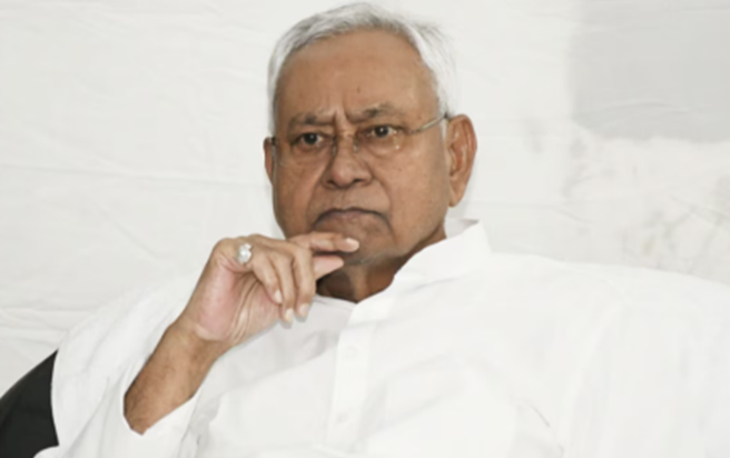 Bihar Politics: Nitish Kumar ko bada jhatka, JDU ki ticket p