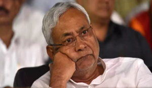 Bihar Politics : CM Nitish ko laga bada jhatka, JDU chhod Congress ka thama daman.