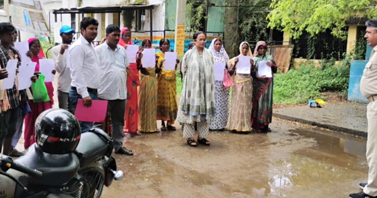 Patna News : Anchaladhikari ne do darjan bhoomiheen parivaar