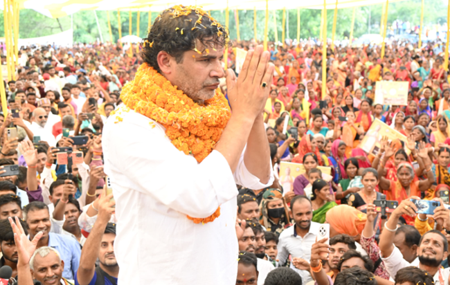 PK ka BJP sansad Sanjay Jaiswal ke bayan par palatwar, kaha- PK ka BJP sansad Sanjay Jaiswal ke bayan par palatwar, kaha-