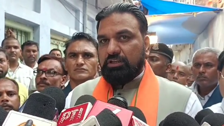 Jahanabad mein Deputy CM Samrat Chaudhary ne Tejashwi Yadav 