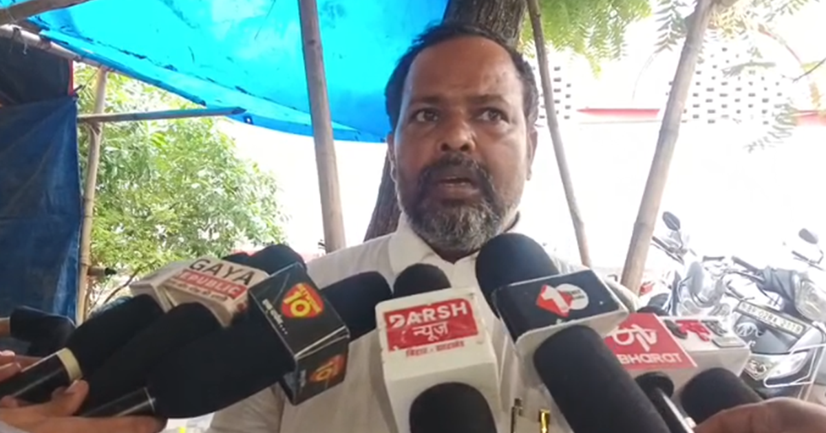 Adhivakta ko desi katta dikhakar jaan marne ki dhamki, abhiy