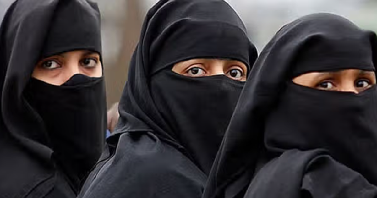 CM Nitish ki sanjeeda pehal : 1600 talaakshuda Muslim mahila