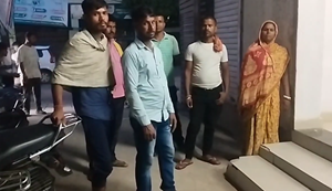 Hajipur News: Apradhiyon ne yuvak ki bike overtake kar maari goli, goli chalne ki awaaz sunte hi...