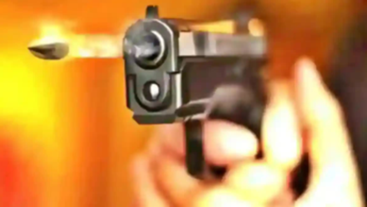 Nalanda me phir garjee bandooke! Kai round firing me yuvati Nalanda me phir garjee bandooke! Kai round firing me yuvati