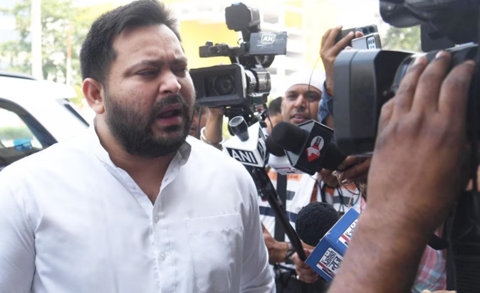 Tejashwi Yadav : Tejashwi Yadav ki suraksha mein badi chook, Tejashwi Yadav : Tejashwi Yadav ki suraksha mein badi chook,