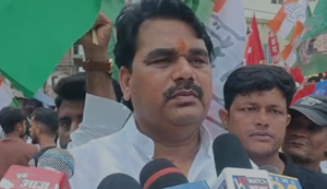 Bihar Band: Matdata punarikshan ke virodh mein mahagathbandhan ka Bihar band, Bhagalpur mein sadak par utre karyakarta.