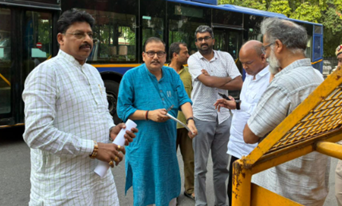 "Bihar mein voter punarikshan karyakram ke purjor virodh mei "Bihar mein voter punarikshan karyakram ke purjor virodh mei