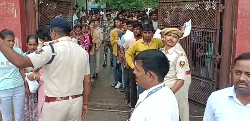 Bihar Police Exam : Sipahi Bharti Pariksha Shantipoorn Mahau
