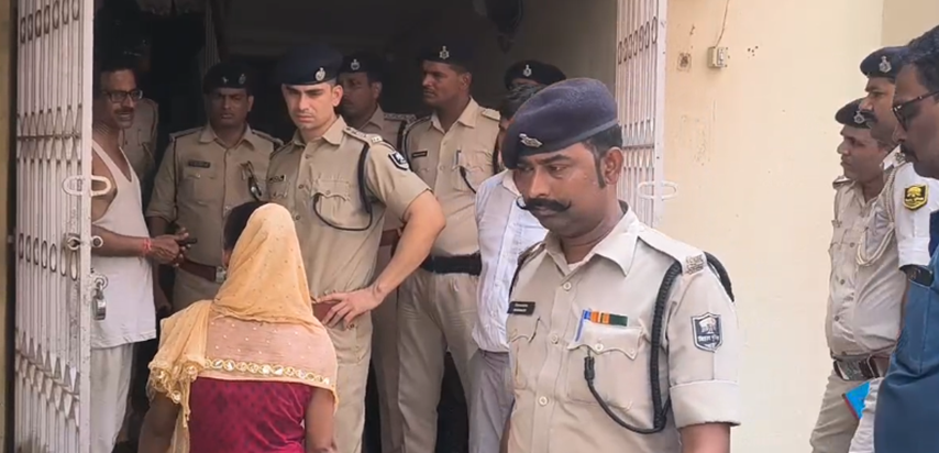 Fulwari Sharif mein chori ke dauran virodh karna mahila ko p Fulwari Sharif mein chori ke dauran virodh karna mahila ko p