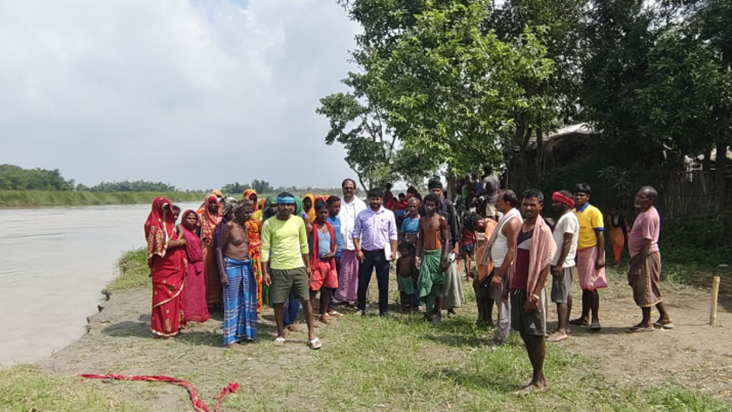 Kosi nadi ke kataav se Sitli gaon par sankat, kai ghar wilee
