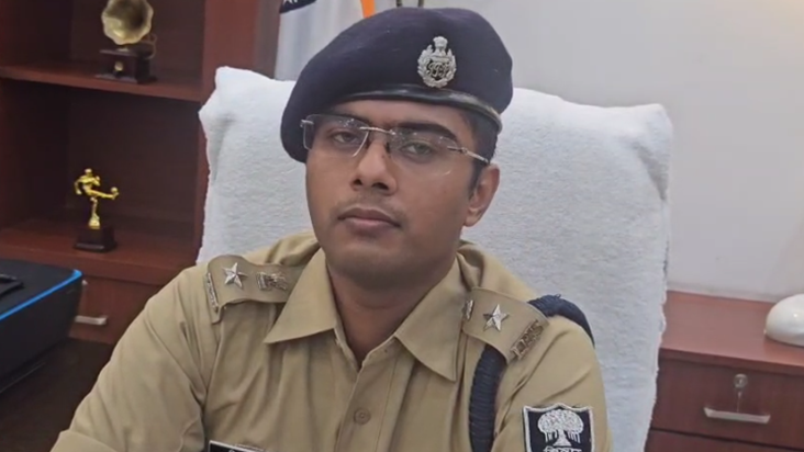 Katihar SP ke roop mein Shikhar Chaudhary ne kiya padbhar gr