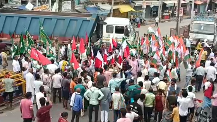 Bihar Band : Bihar band ka vyaapak asar Jahanabad mein sadak