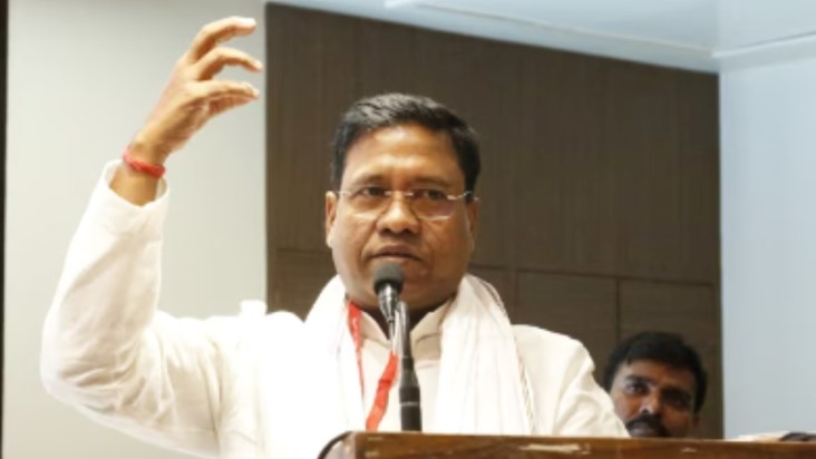Santosh Suman resigns from Nitish cabinet