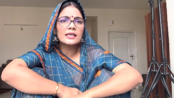 Neha Singh Rathore sang a song on the bridge accident, 'Kava Neha Singh Rathore sang a song on the bridge accident, 'Kava