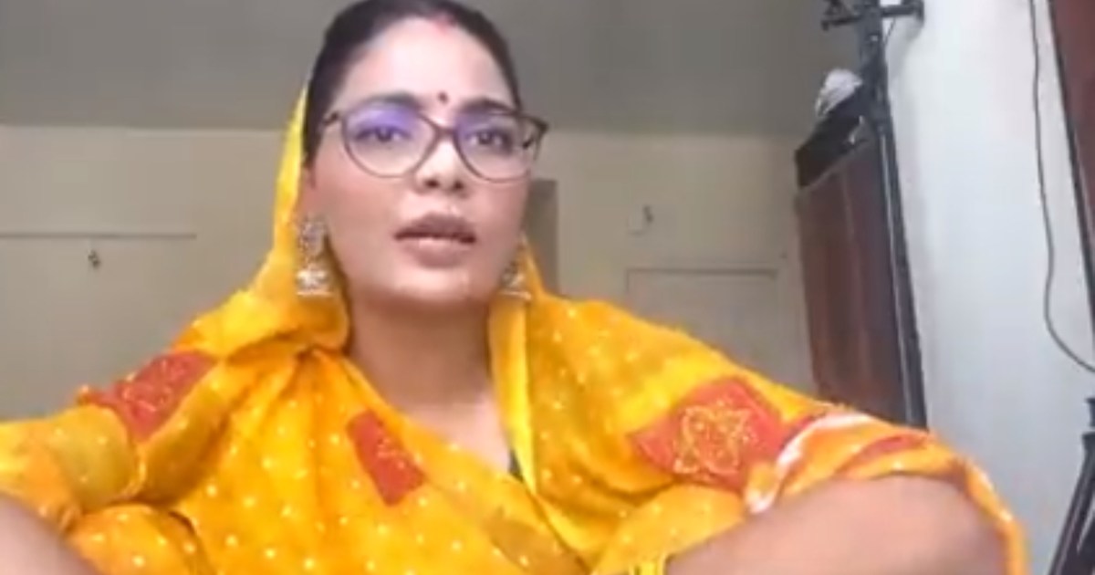 Neha got angry on 'Adipurush', wrote 'Dhat Teri Ki' for Mano