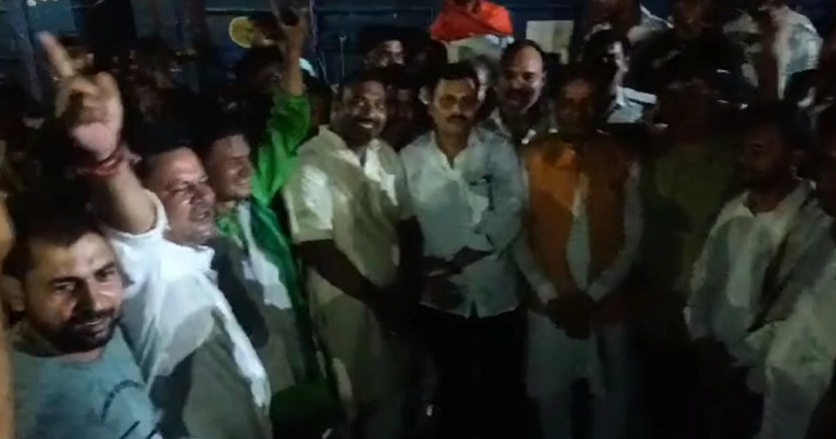 Supporters of JDU MP in Aurangabad abusing PM Modi, video vi