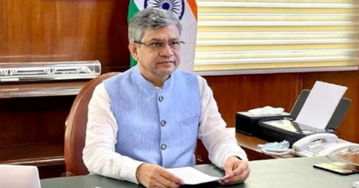 Demand for resignation from Railway Minister Ashwini Vaishna