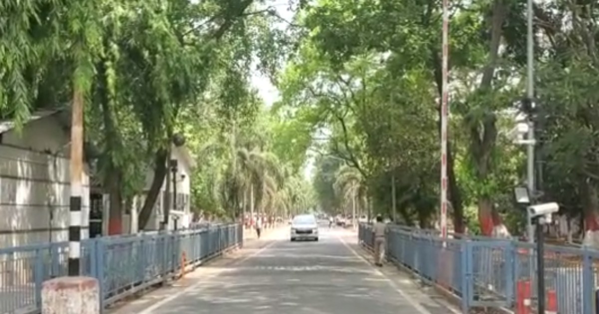 Tejashwi Yadav reached CM residence, high level meeting is b