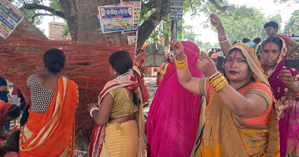 Married women are enthusiastic about Vat Savitri fast