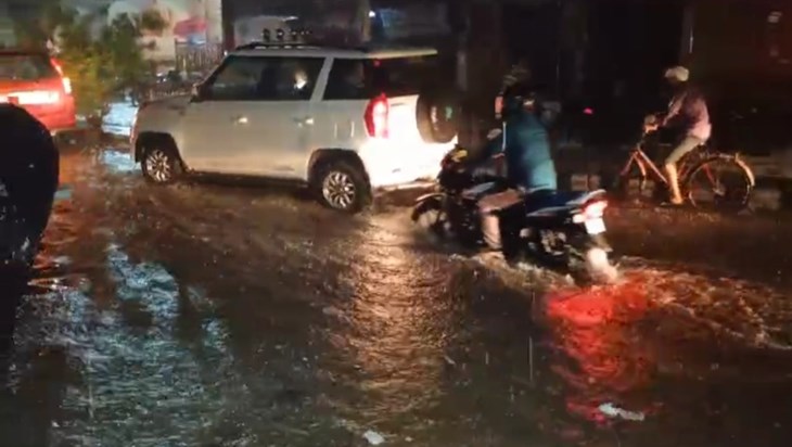 Samastipur city submerged in water in the first rain Samastipur city submerged in water in the first rain