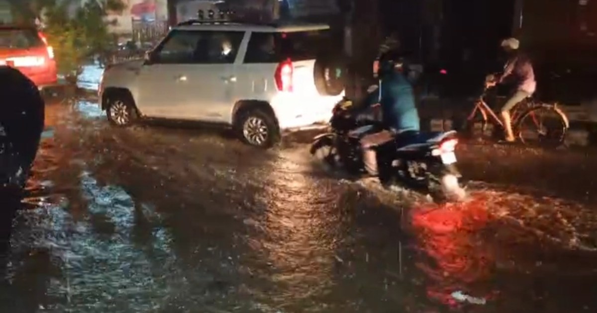 Samastipur city submerged in water in the first rain
