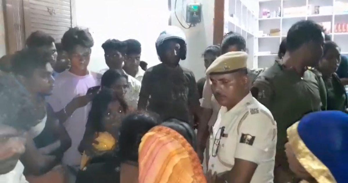 Woman dies during delivery in Bagaha, family members create 