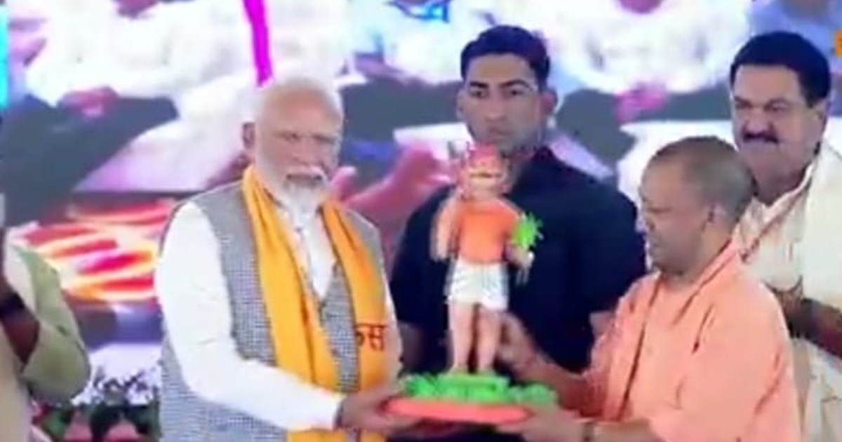 Narendra Modi reached Banaras for the first time after becom