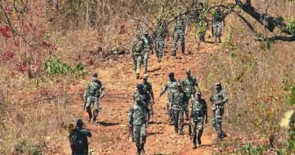 Naxalites blew up a police truck, two CRPF soldiers martyred