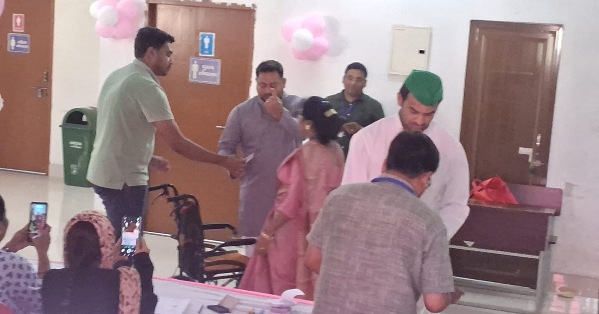 Tej Pratap and Tejashwi voted together, made big claims
