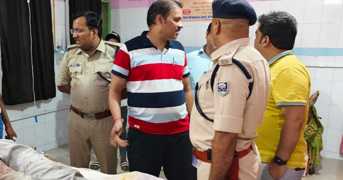 The excise department team which went to conduct the raid wa