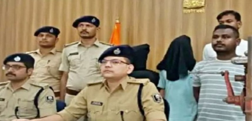 Munger police exposed three illegal mini factories Munger police exposed three illegal mini factories