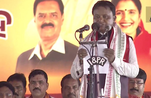 Mohan Chandra Manjhi's rule begins in Orissa, he takes oath Mohan Chandra Manjhi's rule begins in Orissa, he takes oath