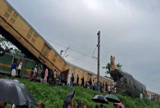 Train accident in West Bengal, mourning in Begusarai, know t Train accident in West Bengal, mourning in Begusarai, know t