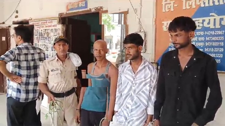 Patna police who went to arrest the accused were attacked, f Patna police who went to arrest the accused were attacked, f